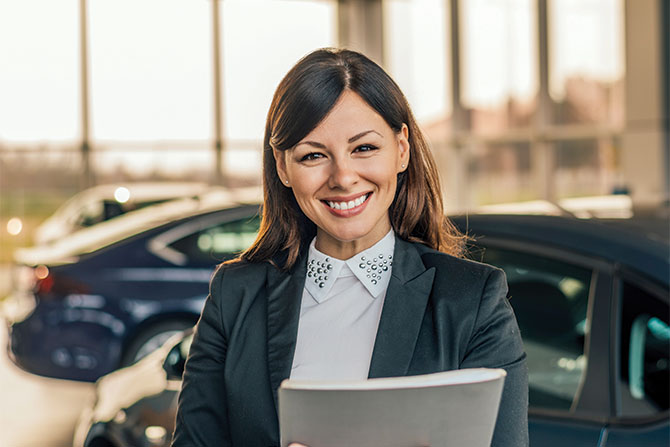 women-at-car-dealership
